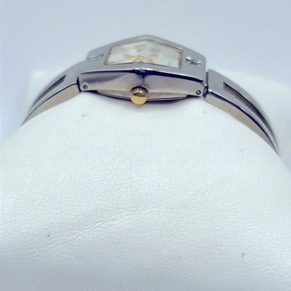 Working! Ladies Nine West Dainty Rhinestone Accent Minimalist Analog Watch